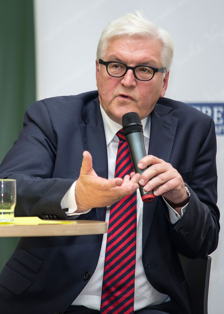 Steinmeier gibt Antwort auf Publikumsfragen. Foto: ITMZ Uni Rostock / Thomas Rahr.
